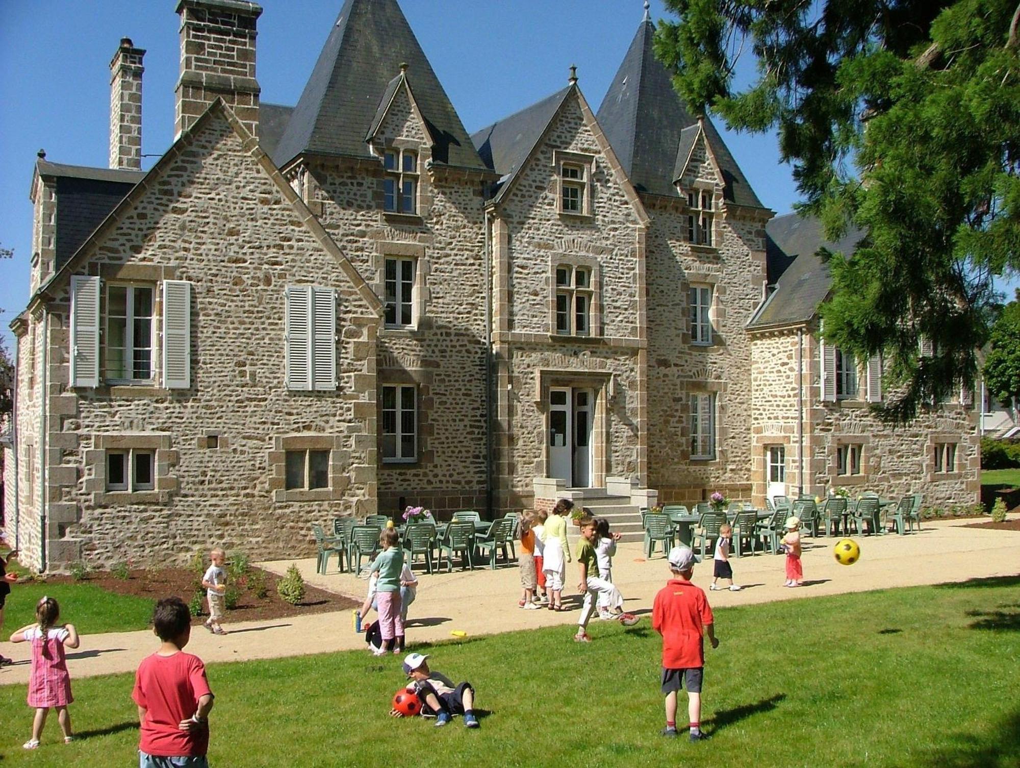 Chateau Du Bourg Saint-Denis-de-Gastines Екстер'єр фото